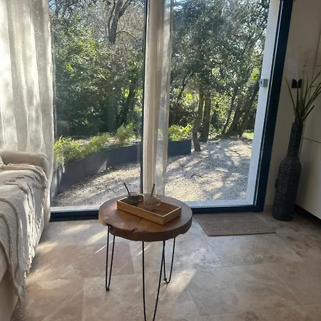 شقة Cosy Pres Du Pont Du Gard فير بونت دي غارد
