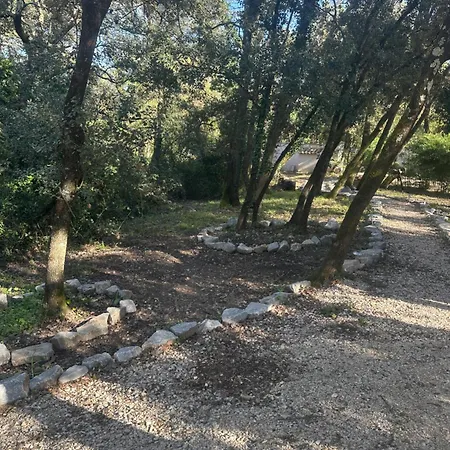 Cosy Pres Du Pont Du Gard شقة