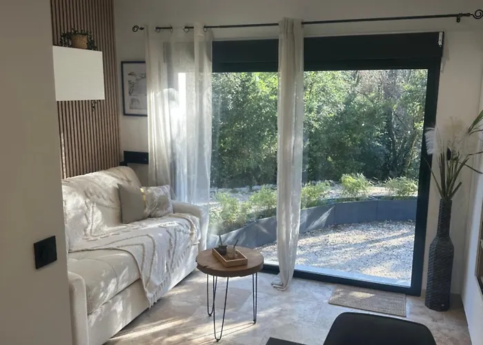 Daire Cosy Pres Du Pont Du Gard
